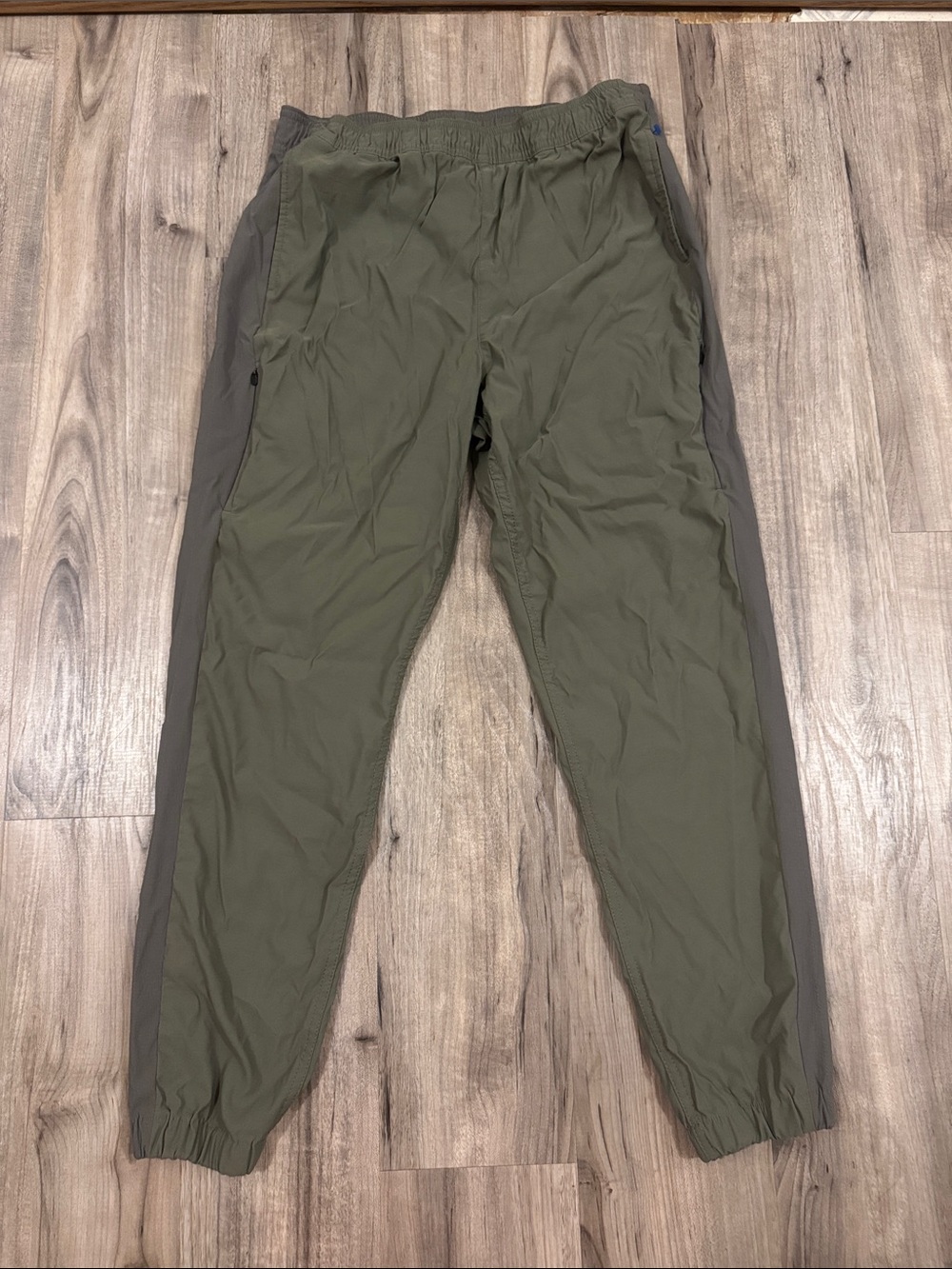 Eddie Bauer Olive Green Two-Tone Elastic Waist Joggers